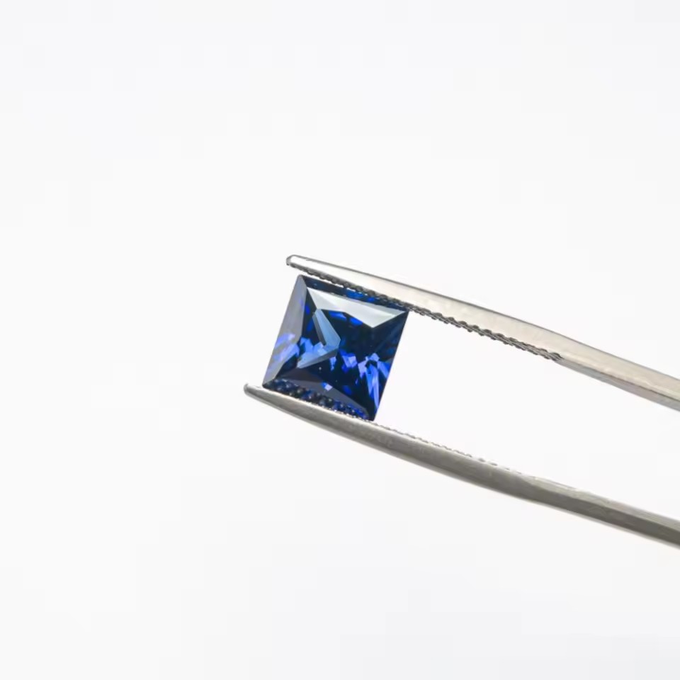 Wholesale Lab Made Gemstones 1ct to 8ct Royal Blue Princess Brilliant Cut Lab Grown Sapphire